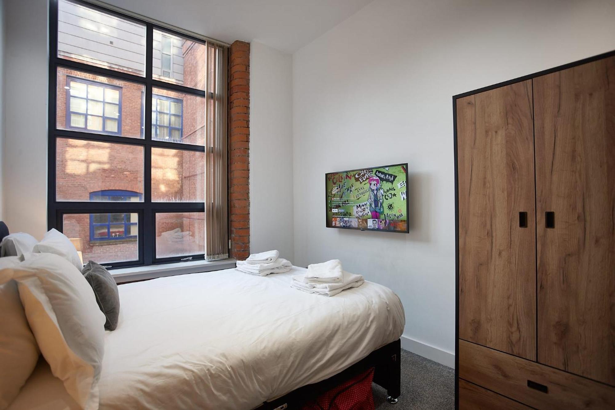 The Topaz Suite Manchester Exterior photo